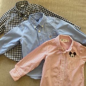 Three GAP toddler button up shirts size 4